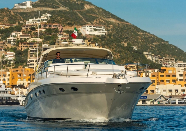 Barco desde Cabo San Lucas